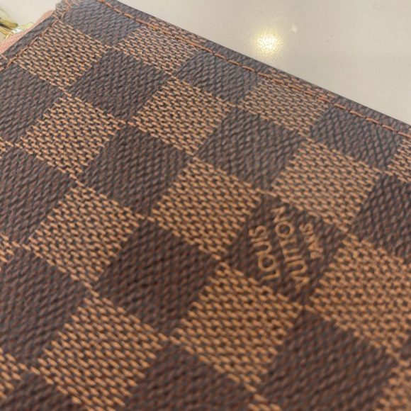 Louis Vuitton Neverfull Damier pouchlette, wristlet - Picture 2 of 9